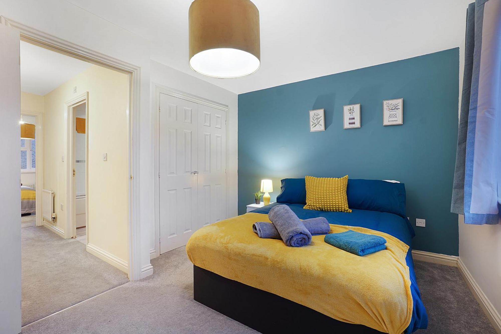 Comfortable Stylish Townhouse In Ashford Sleeps 5 Netflix 2 Parking Spaces Perfect For Contractors And Families エクステリア 写真